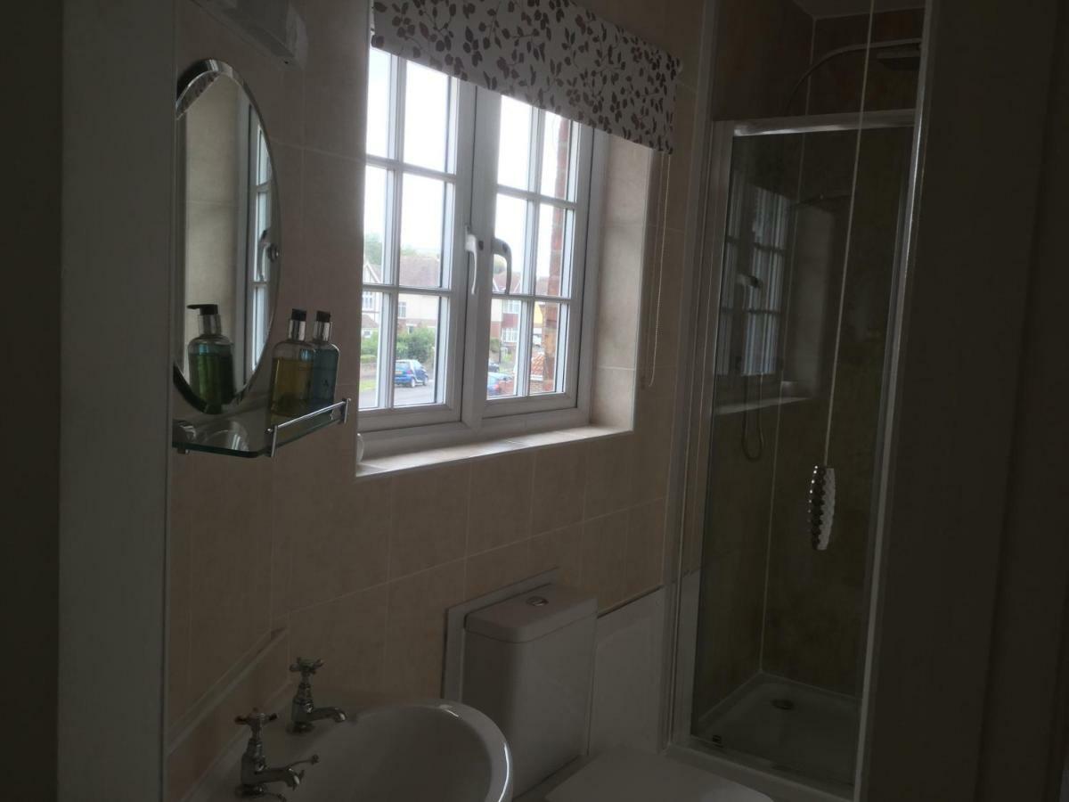 The Aldwick Hotel Bognor Regis Bagian luar foto